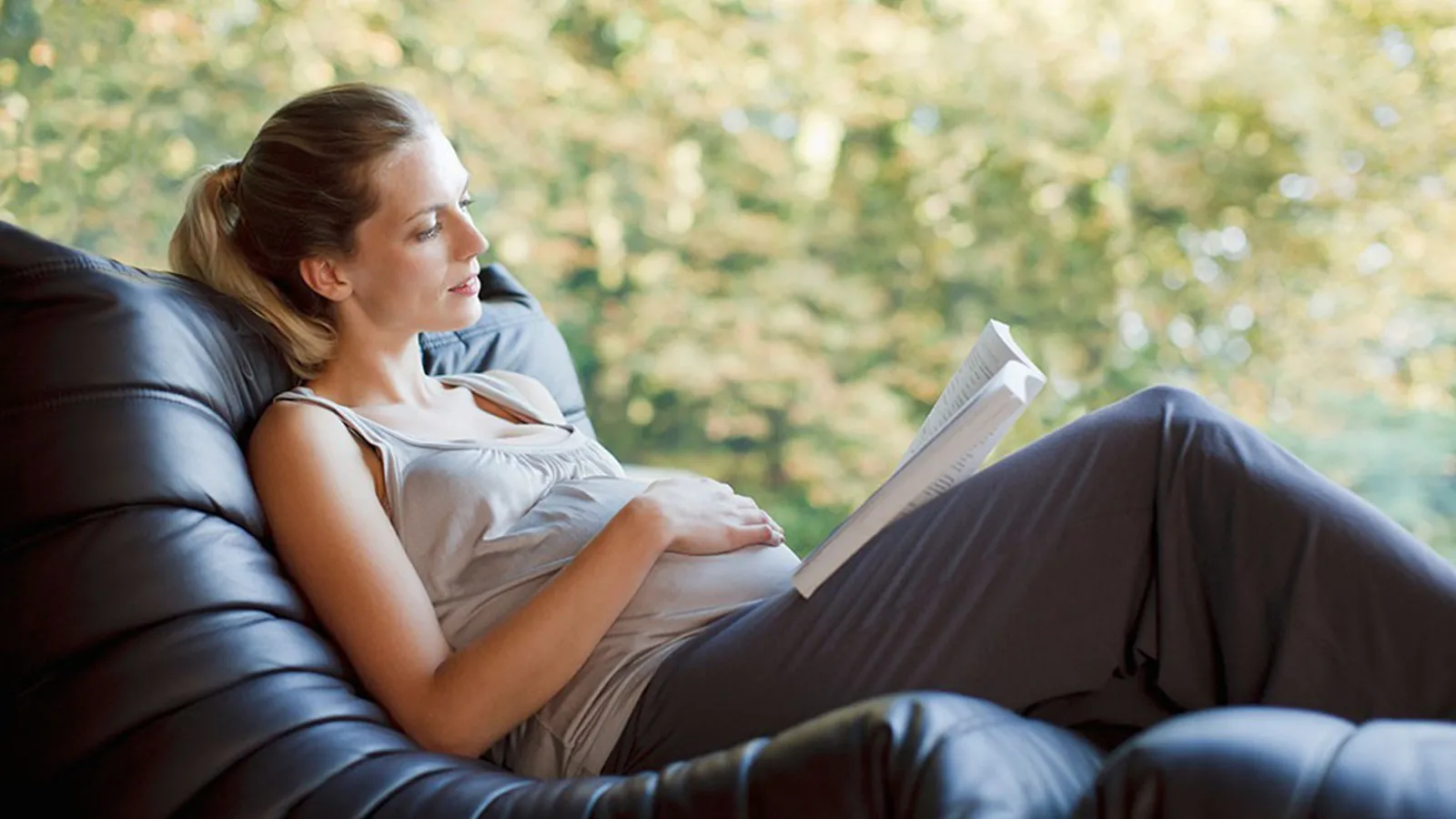 Bà Bầu Nằm Mơ Thấy Cá: Giải Mã Số Đề và Ý Nghĩa