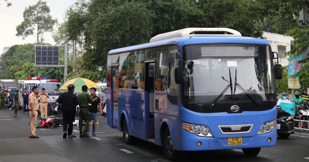 Giải Mã Giấc Mơ Thấy Bạn Học Cũ Thích Mình Và Con Số May Mắn