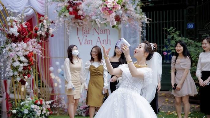 Nằm Mơ Thấy Bướm Phụ Nữ Đánh Con Gì?
