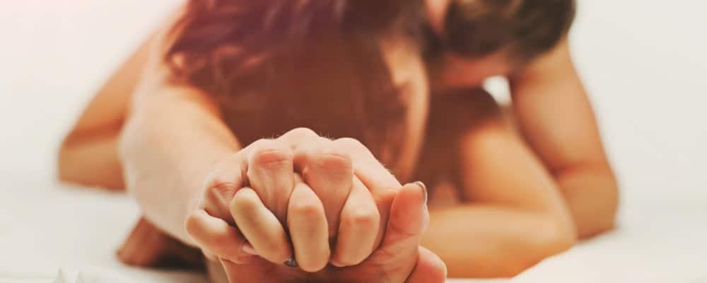 Giải mã giấc mơ làm chuyện ấy với người yêu và ý nghĩa số đề