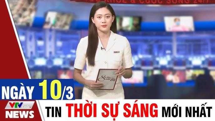 Lốc xoáy cuốn bay nhà cửa