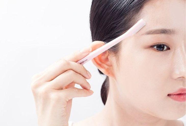 Giải Mã Giấc Mơ Thấy Người Không Mặc Quần Áo và Số Đề
