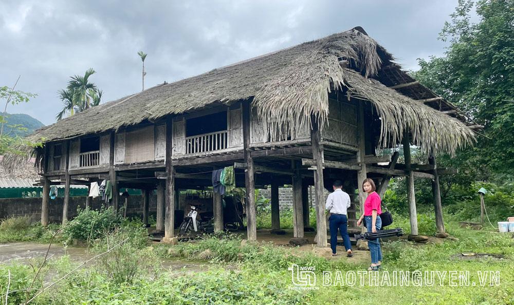 Nằm Mơ Thấy Lớp Học Đánh Con Gì? Giải Mã Chi Tiết