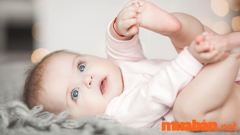 Nằm mơ thấy em bé trai khóc