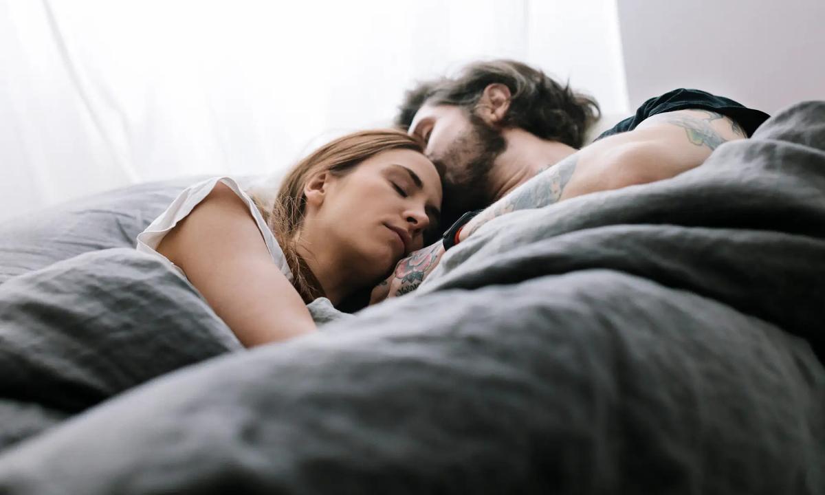 Nằm mơ thấy mình ghen với bạn bè