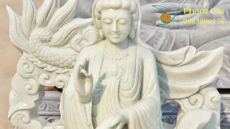 Giải Mã Giấc Mơ Thấy Không Mặc Đồ Lót Và Con Số May Mắn