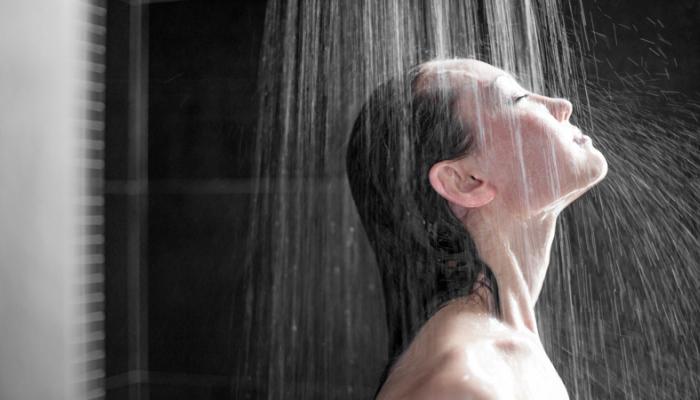 Giải Mã Giấc Mơ Thấy Cá Tấn Công Và Con Số May Mắn