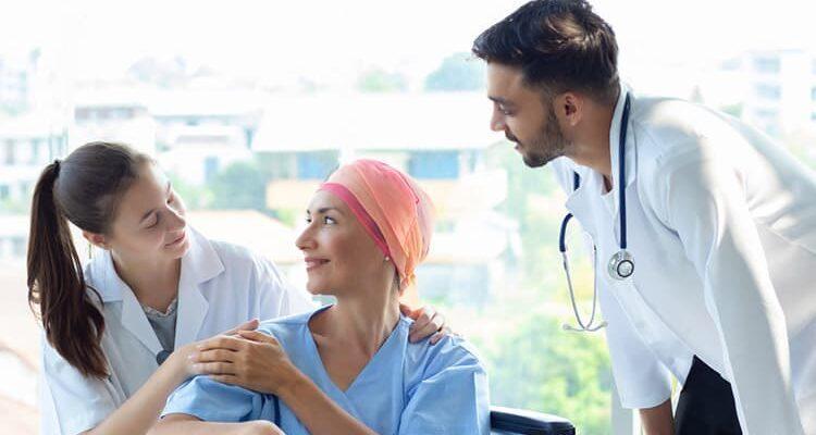 Nằm Mơ Thấy Người Chết Đưa Tiền: Điềm Báo Gì?